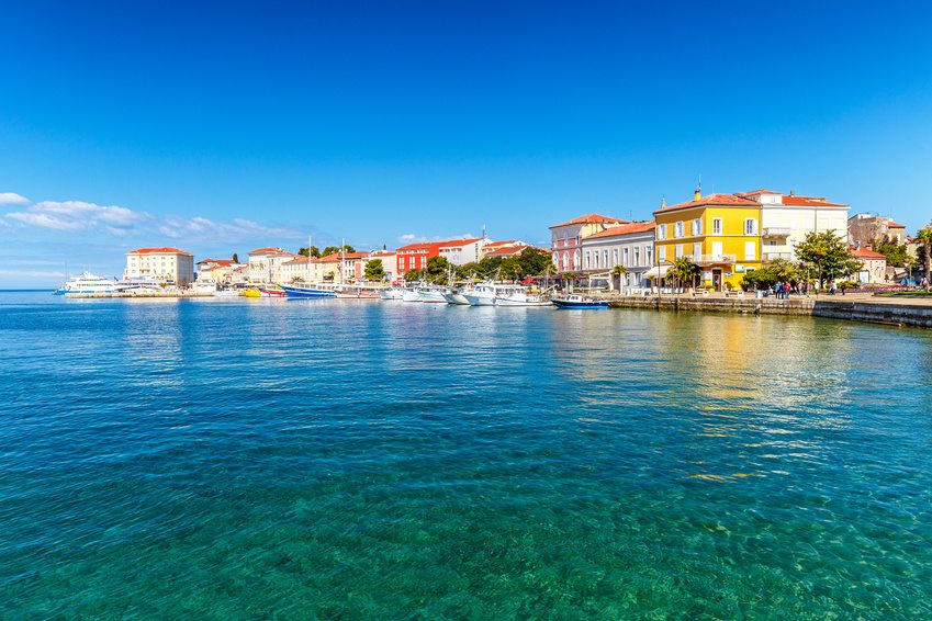POREČ Danas asfaltiranje Narodnog trga, povremeno za promet zatvoreni dijelovi Obale maršala Tita