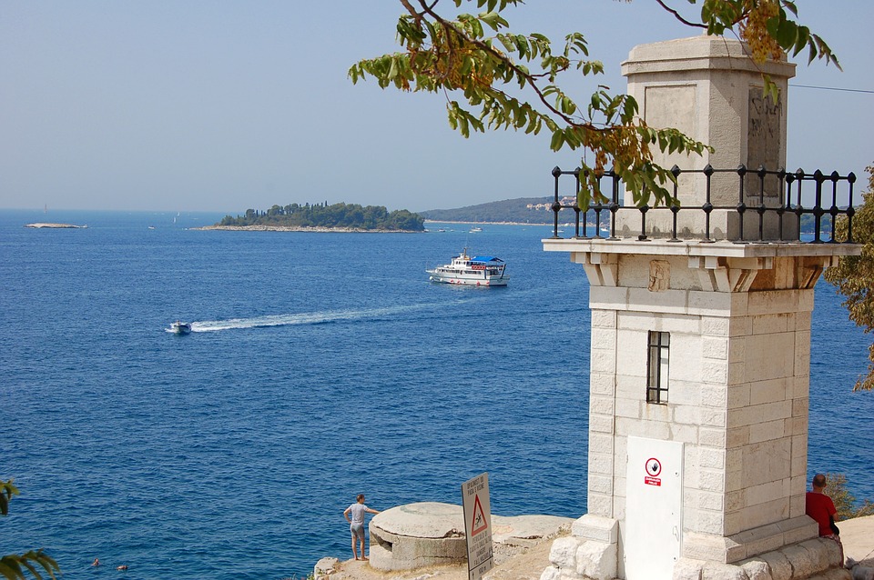 Grad Rovinj pozvao ugostitelje, trgovce i turističke djelatnike na pridržavanje epidemioloških mjera