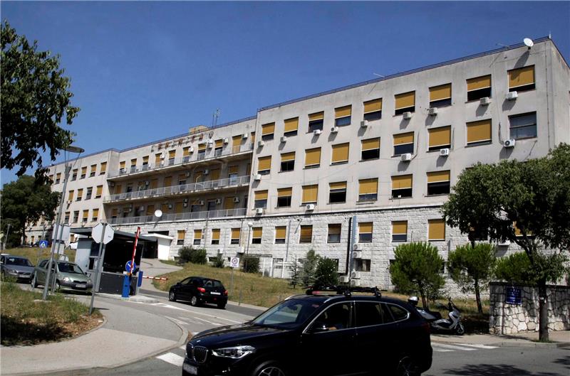 PODLEGAO OZLJEDAMA NAKON NESREĆE U ČERVAR PORTU Motociklist preminuo u riječkom KBC-u
