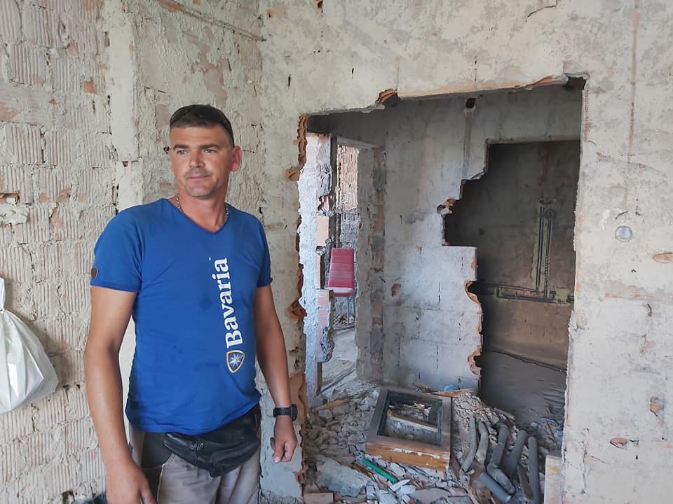 Pomozimo zajedno pulskoj peteročlanoj obitelji Lovrić čiji je stan nedavno potpuno izgorio 