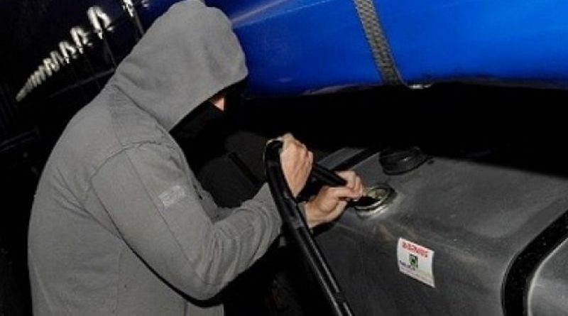 Višnjan: Iz radnih strojeva ukrao 60-ak litara goriva