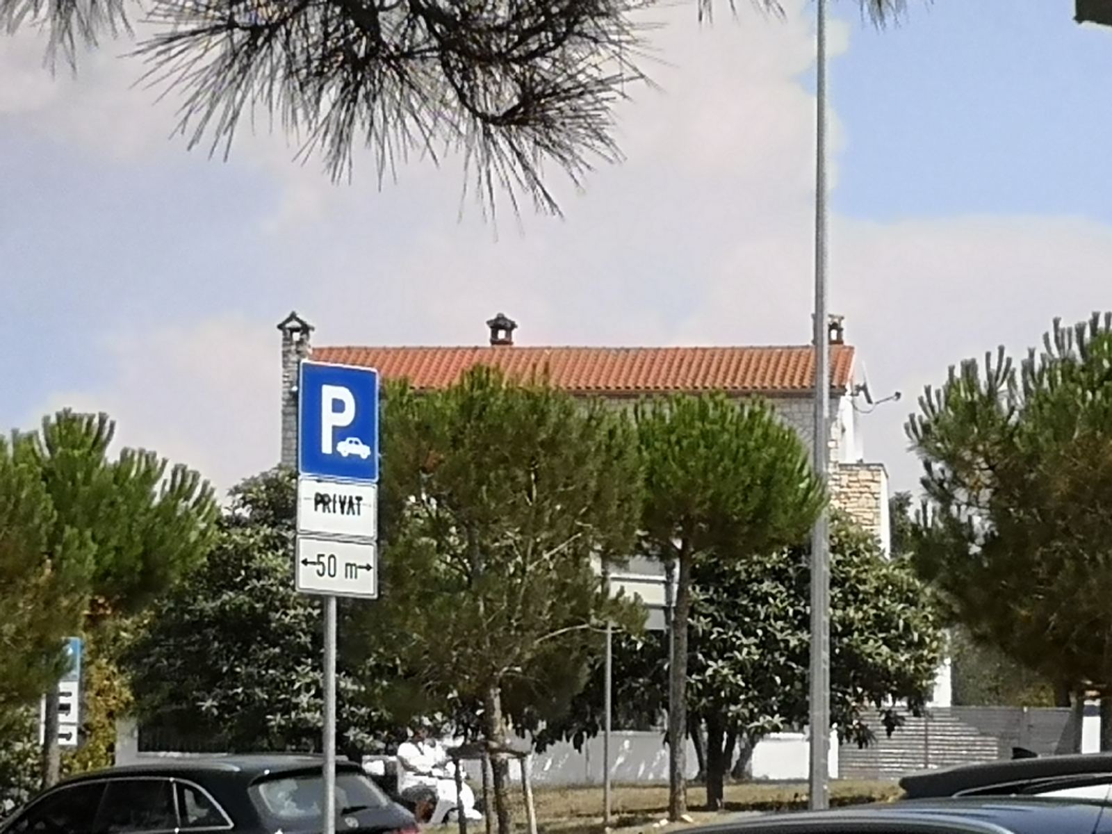 OPET I OPET Komedija se nastavlja: JAVNI PARKING PONOVNO PRETVOREN U PRIVATNI 