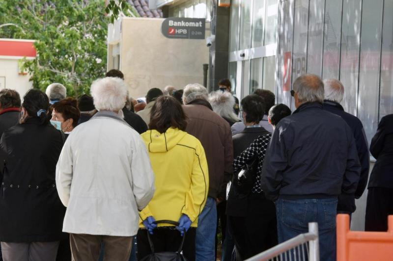 Hrvatski zavod za mirovinsko osiguranje OBUSTAVLJA ovrhe na MIROVINAMA!