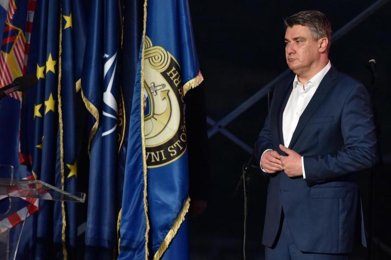 Milanović odlikovao generale HV-a i gardijske brigade HVO-a