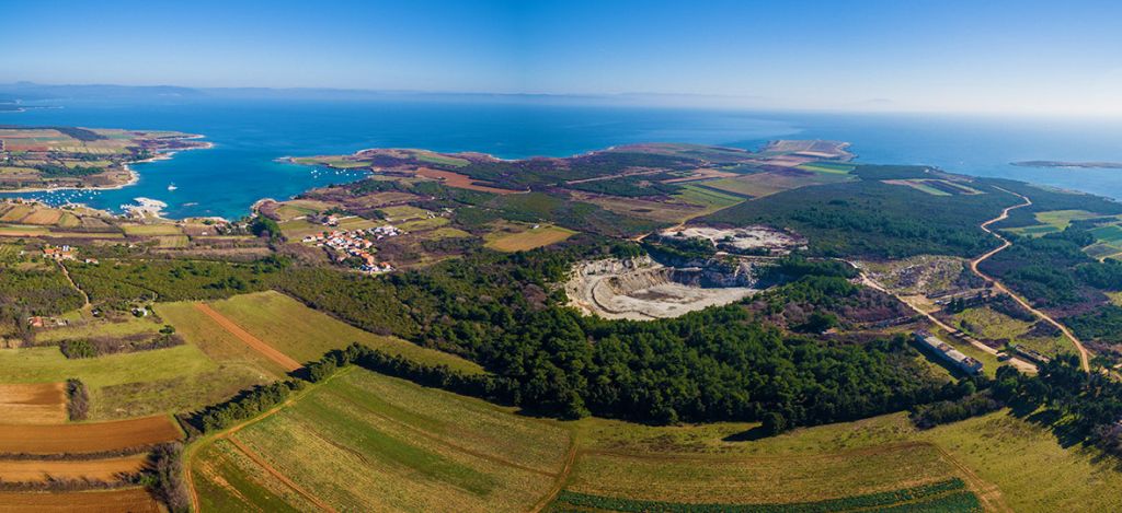 ZABAVE NA OTVORENOM SMIJU TRAJATI I IZA PONOĆI Ljetna noć u Ližnjanu, uz dozvolu stožera, do 3 sata ujutro