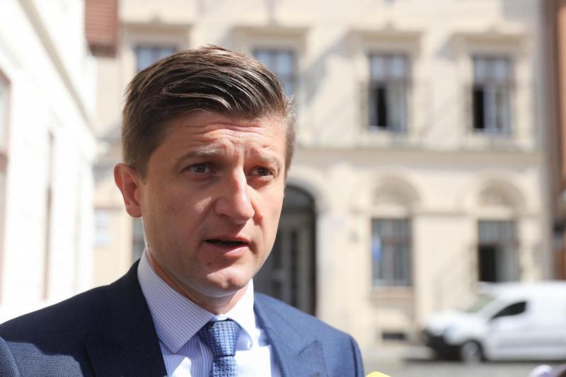 Marić: Vladine mjere ne mogu ići unedogled, ali razumijem pritisak