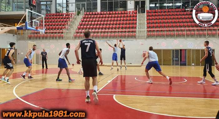 Košarkaši Pule 1981 u pripremnoj utakmici poraženi od Zadra 