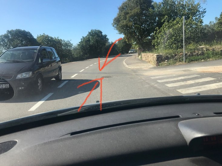 POUČENI ISKUSTVOM ROVINJSKI VJEĆNICI 'PUŠU' I NA HLADNO Izrazili nezadovoljstvo rekonstrukcijom još nedovršene prometnice
