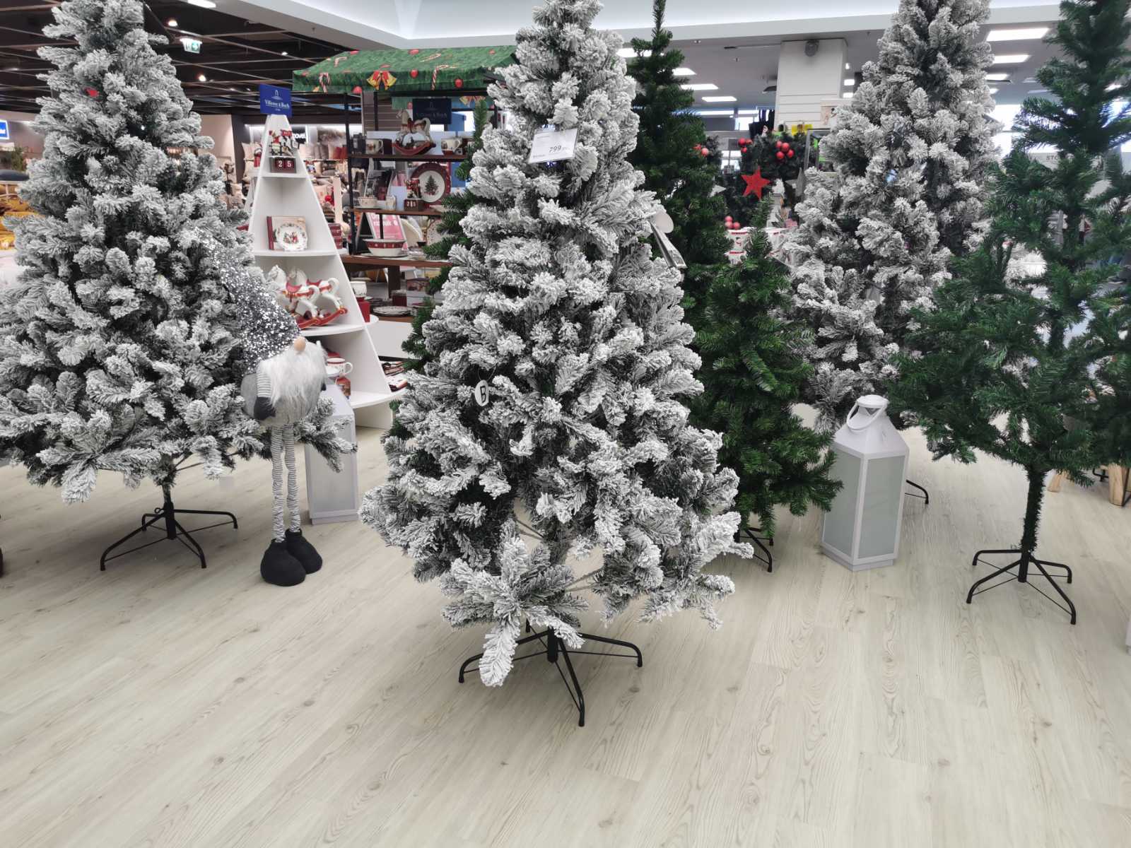 Božić stigao u pulske shopping centre DEFINITIVNO PRERANO!