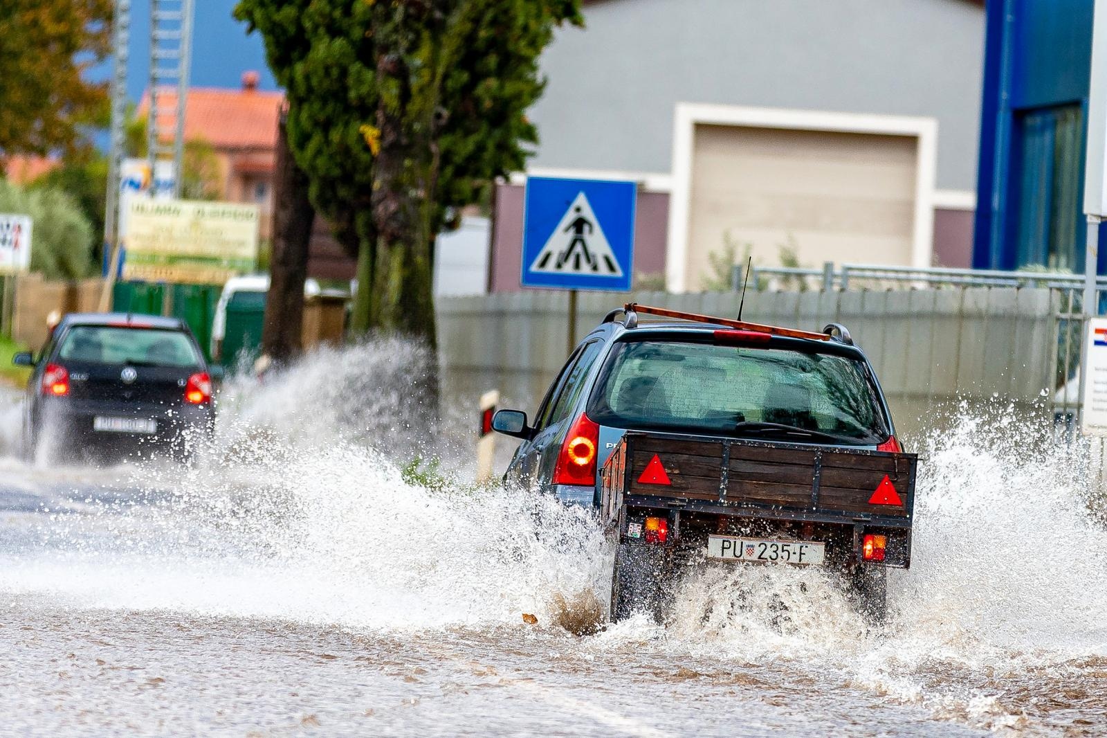 Subota donosi pljuskove i grmljavinu IZDANO UPOZORENJE ZA ISTRU 