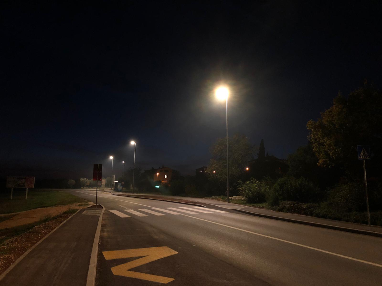 Na rovinjskim Gripolama zasvijetlila nova javna rasvjeta