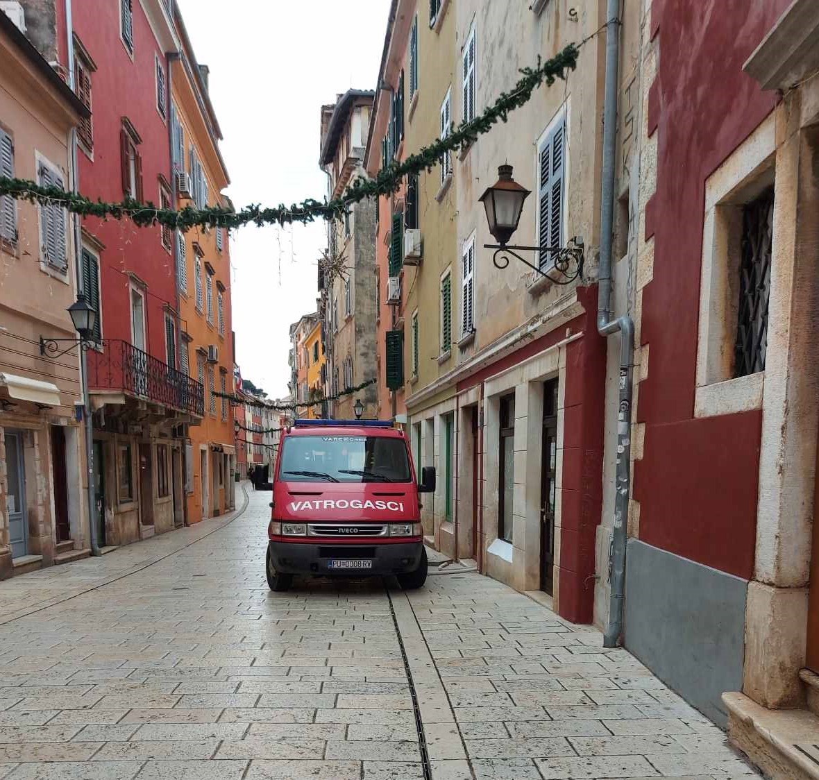 'DEČKI SU ZAISTA VRHUNSKI' Rovinjski vatrogasci u ovoj godini odradili oko 800 intervencija svih vrsta