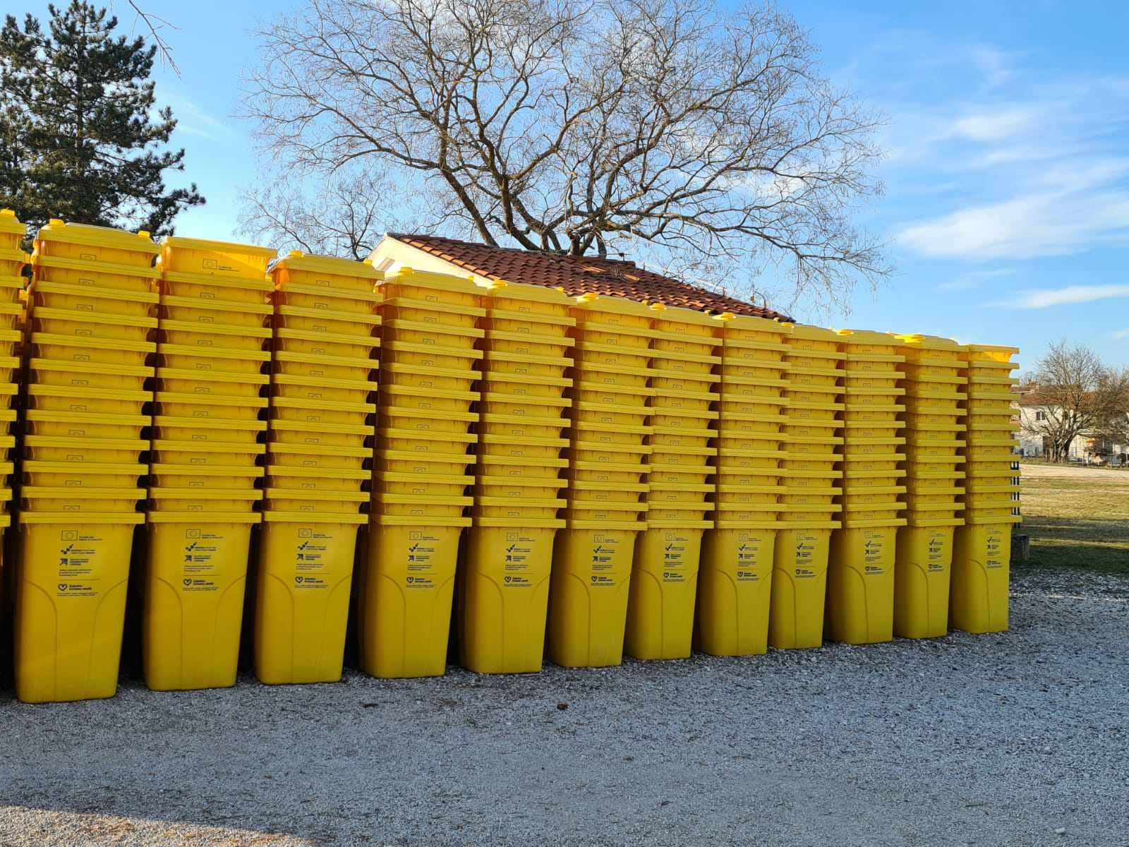 OPĆINA TINJAN U svako kućanstvo uskoro stižu spremnici za plastiku i papir