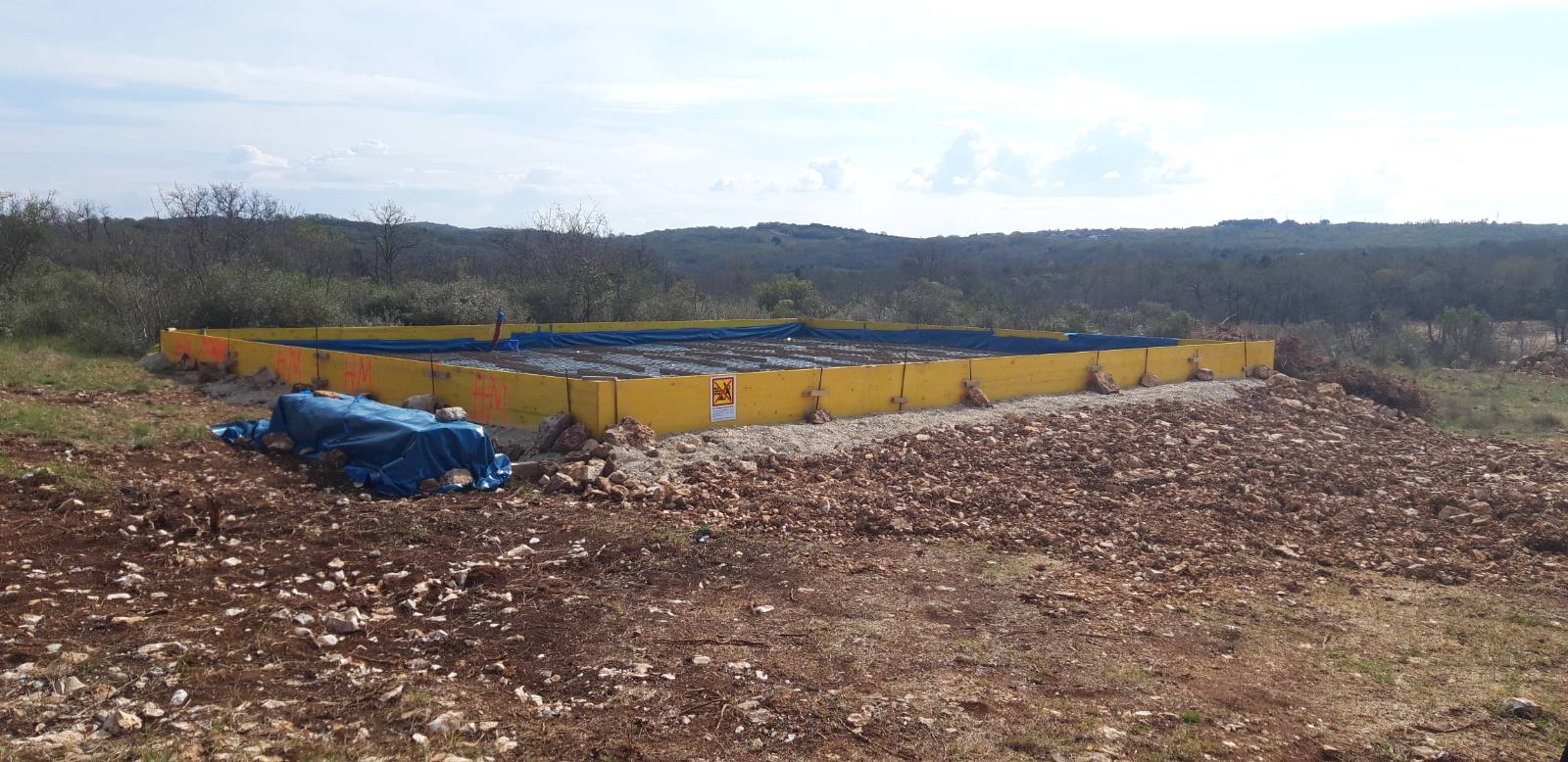POLAKO AL' SIGURNO Građevinski inspektor 'zapečatio' gradilište na području Monte Cavalle u Rovinju
