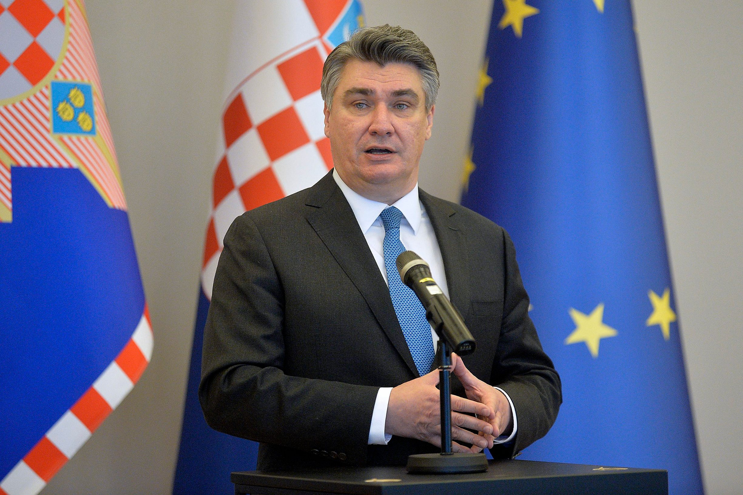 MILANOVIĆ NA FACEBOOKU: Imperativ je ulaganje u obnovu našeg jedinog doma, ZEMLJE
