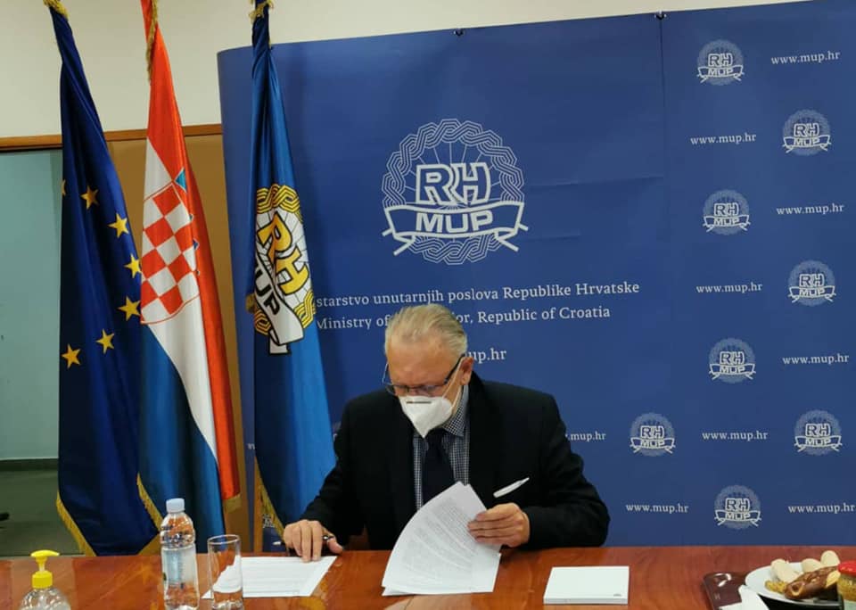 Božinović: Na terasama kafića uvodi se opcija posluživanja gostiju koji sjede