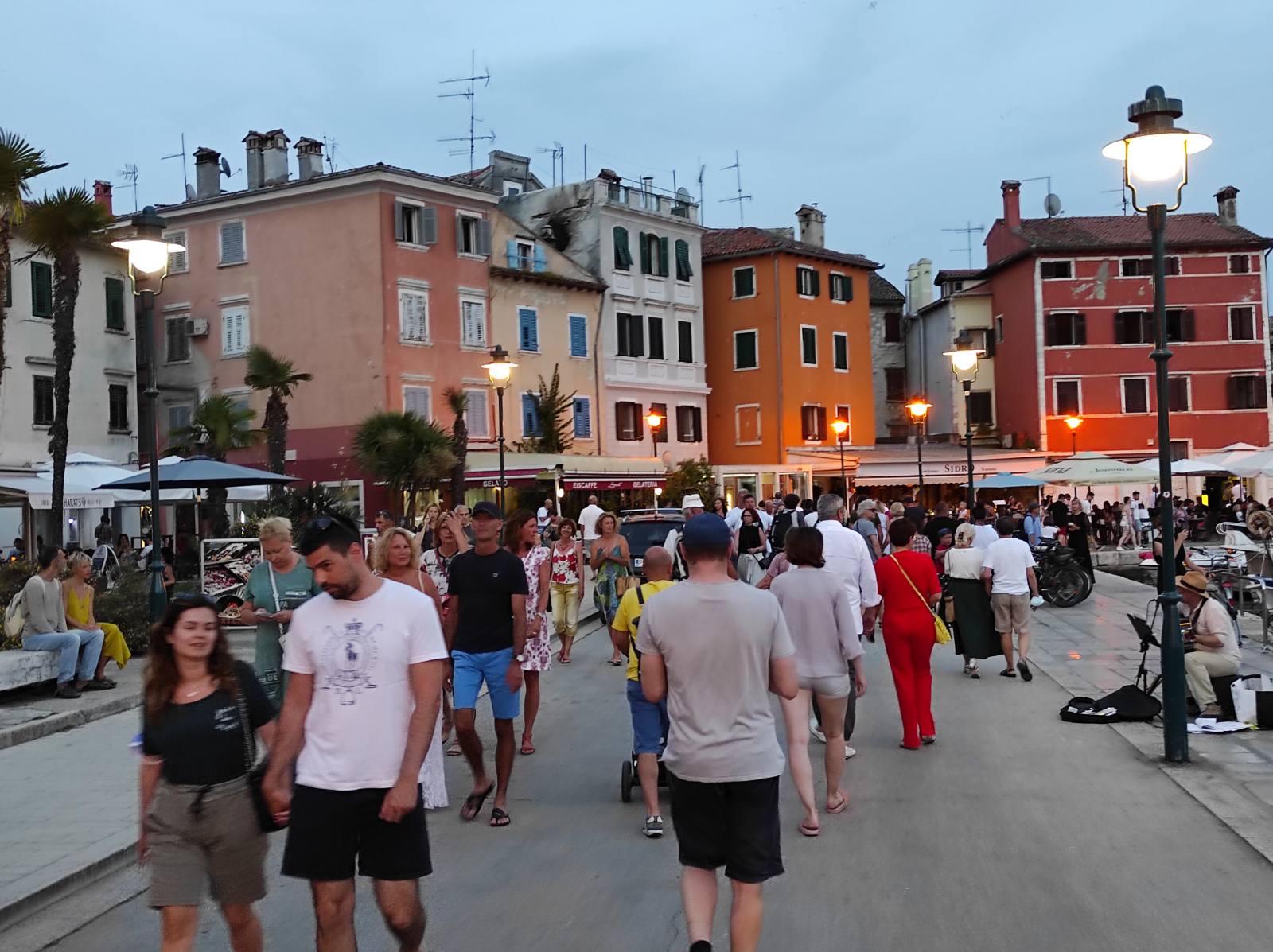 HRVATSKA I DALJE NAJSIGURNIJA NA MEDITERANU Na njemačkoj karti označeni smo kao nerizično područje