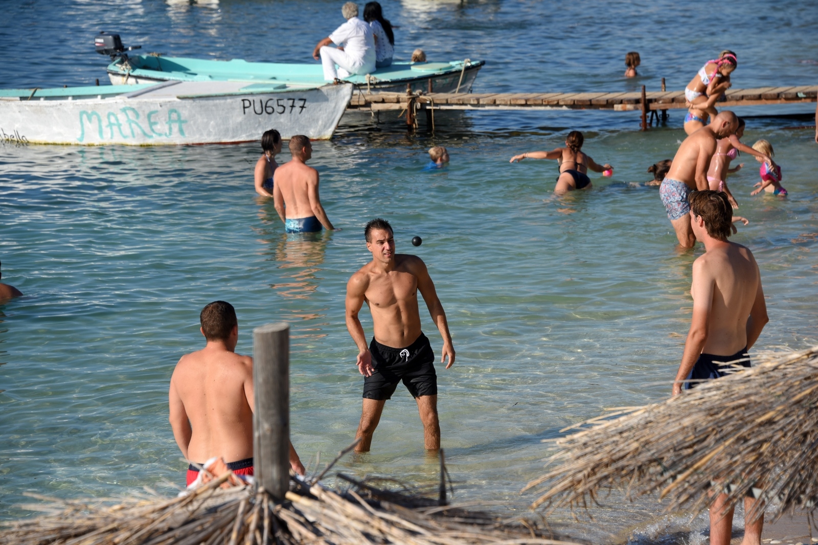 RASTE BROJ KRAĐA NA PLAŽAMA Austrijanac opljačkan na otoku Levan, a Hrvat u Vrsaru