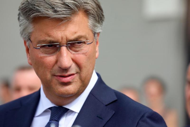 Plenković: Potpuno su neprihvatljivi cirkusi ispred škola!