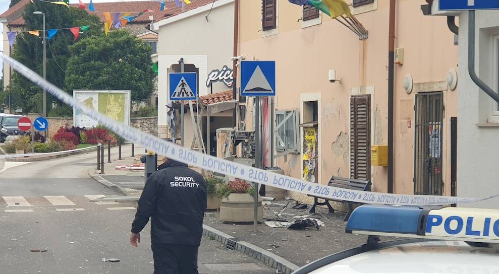 DOVRŠEN OČEVID U TARU I ČERVAR-PORTU Bankomati dignuti u zrak smjesom plinova