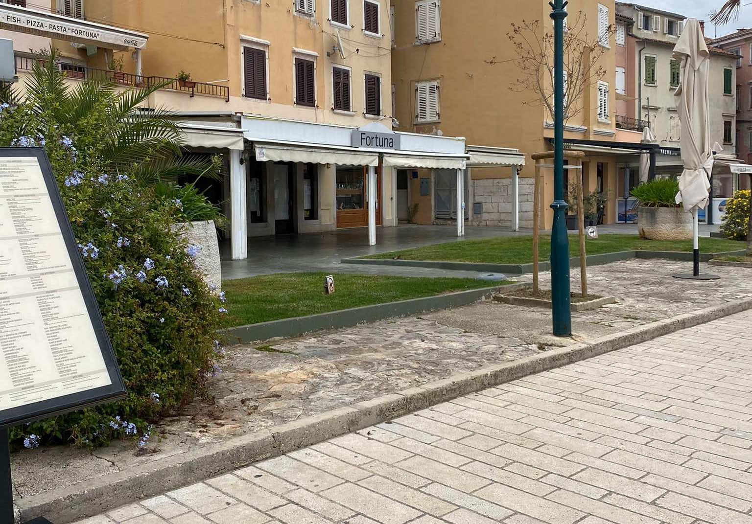 ROVINJ Nestala klupa osvanula na svom mjestu