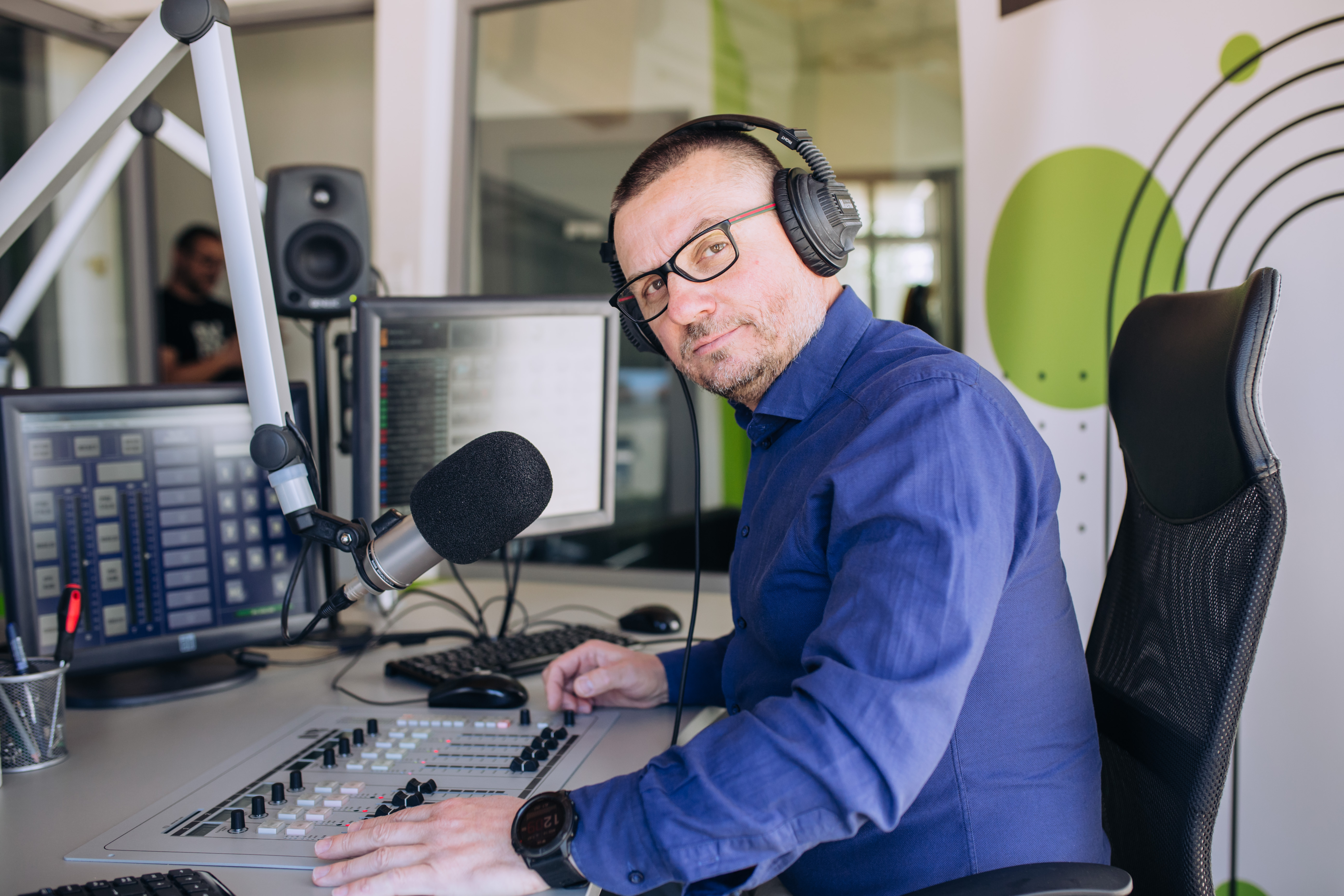 Voditelj Rovinj FM-a Željko Popadić nominiran za Večernjakovu ružu
