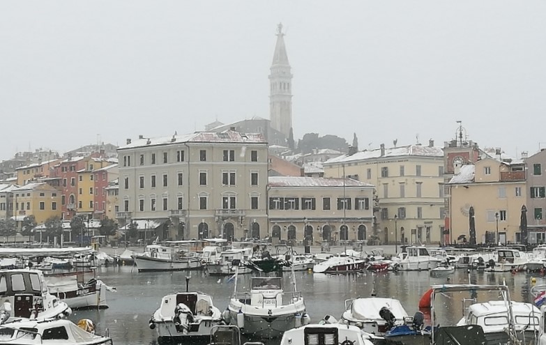 SJEĆATE LI SE? Na današnji dan prije pet godina Rovinj se zabijelio