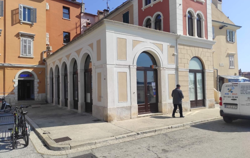 REAKCIJA TVRTKE KOMPAS: Turistička agencija je dugogodišnji zakupnik poslovnog prostora u centru Rovinja i ne namjerava obavljati drugu djelatnost 