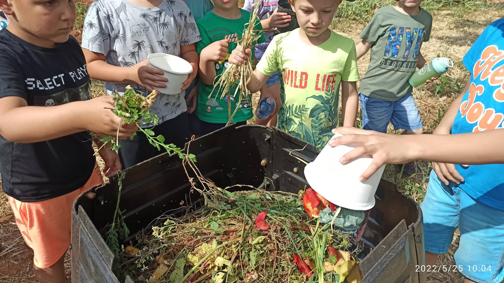 Male ruke sadile i kompostirale u Društvenom vrtu Zelene Istre u Puli