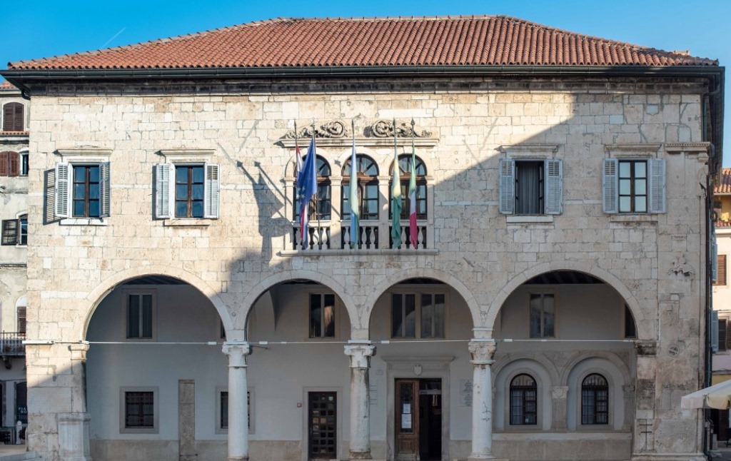 Bliži se 14. sjednica Gradskog vijeća Grada Pule DONOSIT ĆE ODLUKE O REGULIRANJU PROMETA I PARKINGU