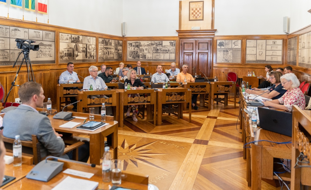 PULA Usvojen rebalans proračuna uvećan za gotovo 21,5 milijuna kuna