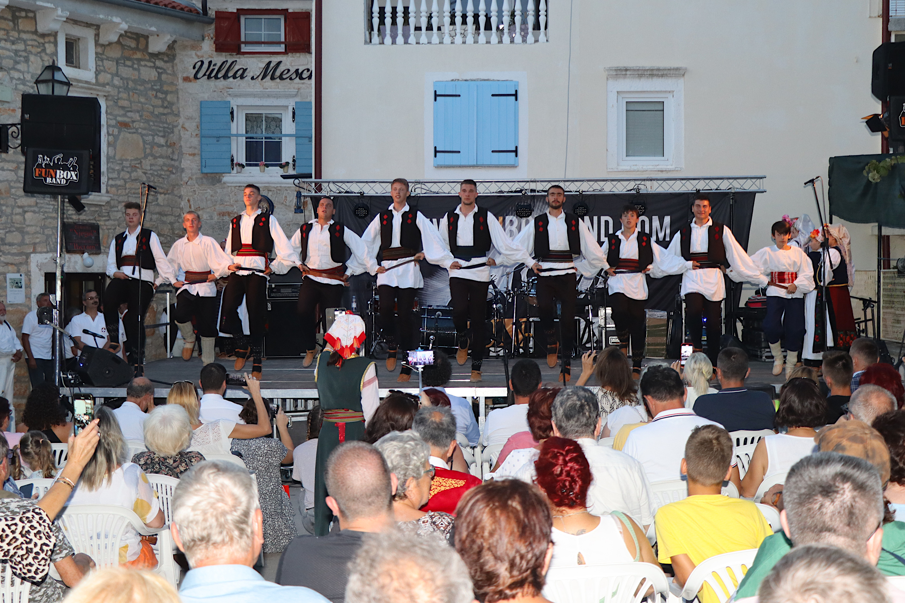 Perojska fešta održana uz bogat kulturni i zabavni program