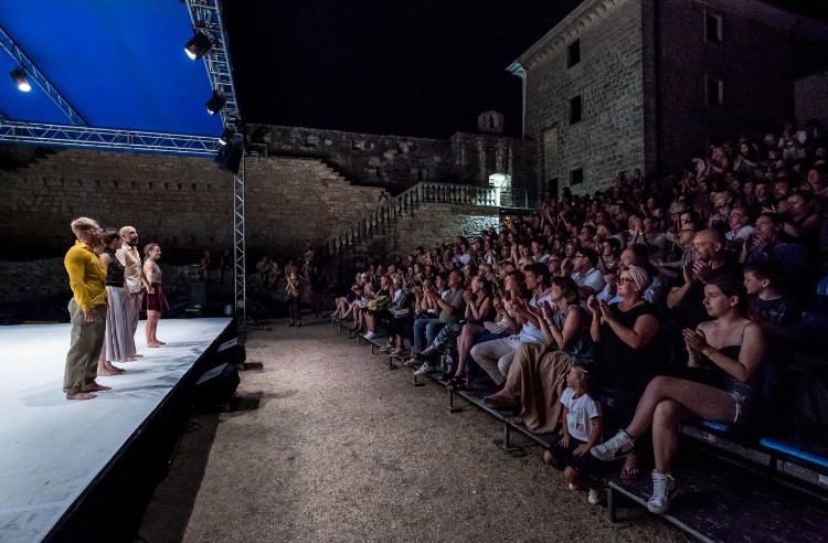 Festival plesa i neverbalnog kazališta ponovo oduševio publiku u Svetvinčentu