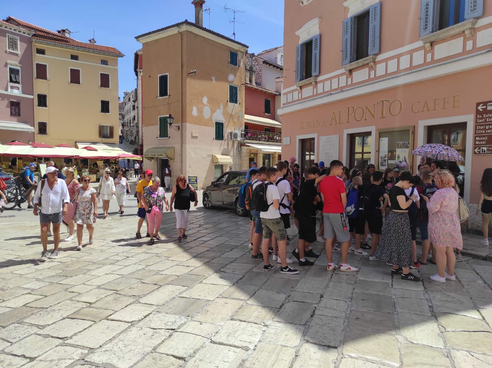 Rovinj: Dvojica muškaraca kamenjem i elektrošokerom napali 39-godišnjaka 