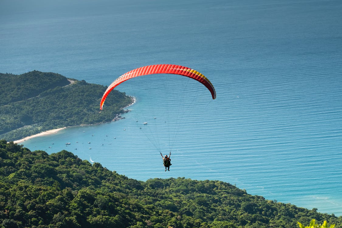 NESREĆA U ISTRI Srušio se paraglajder, pao na vrlo nepristupačan teren