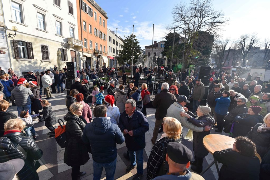 PULA I ovog prosinca bogat program na tržnici