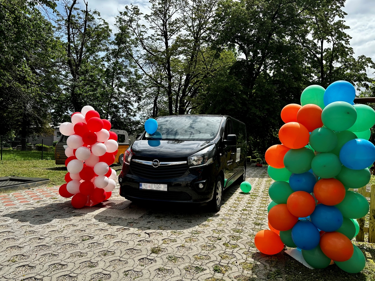 Djecji-dom-Zagreb-donacija-kombi-vozila-Bina-Istra-Eccos-5.jpeg