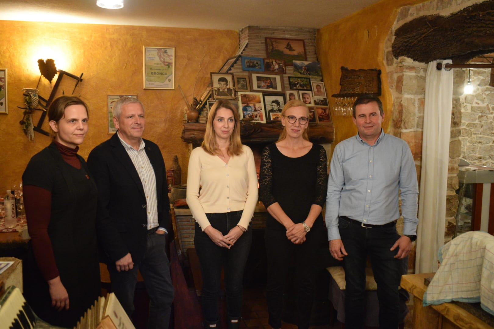 Foto_konferencija_za_medije.jpg