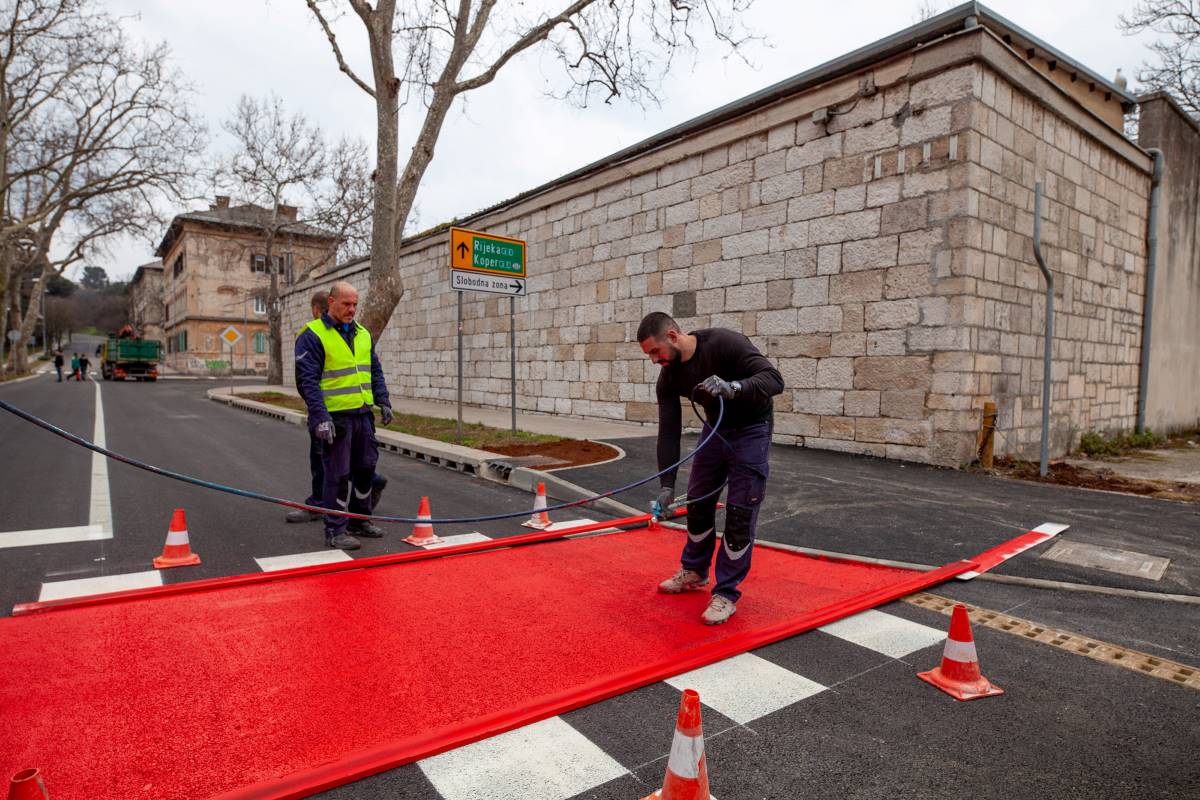 pripremanje_biciklističke_staze.jpg