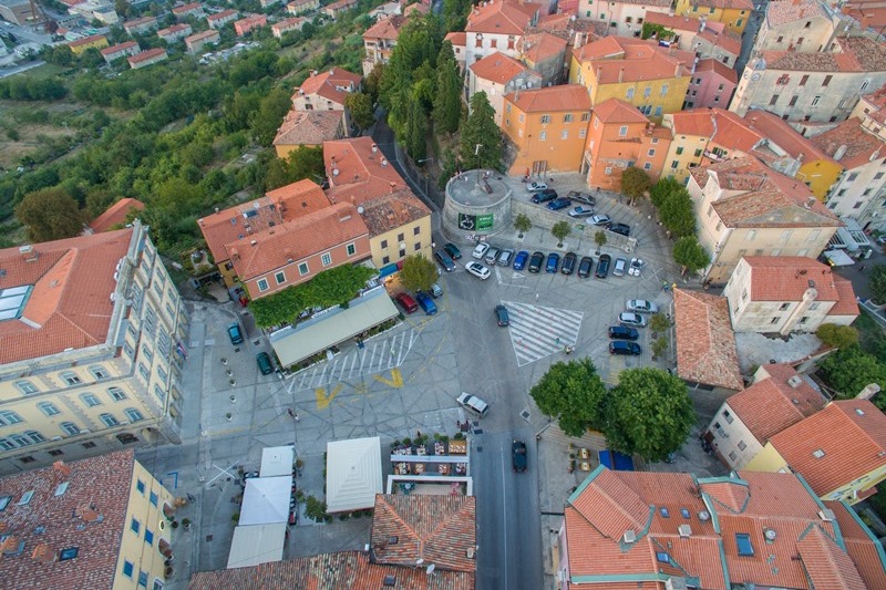 U Labinu na snagu stupile nove cijene parkinga ZBOG DOZVOLJENOG ZAOKRUŽIVANJA