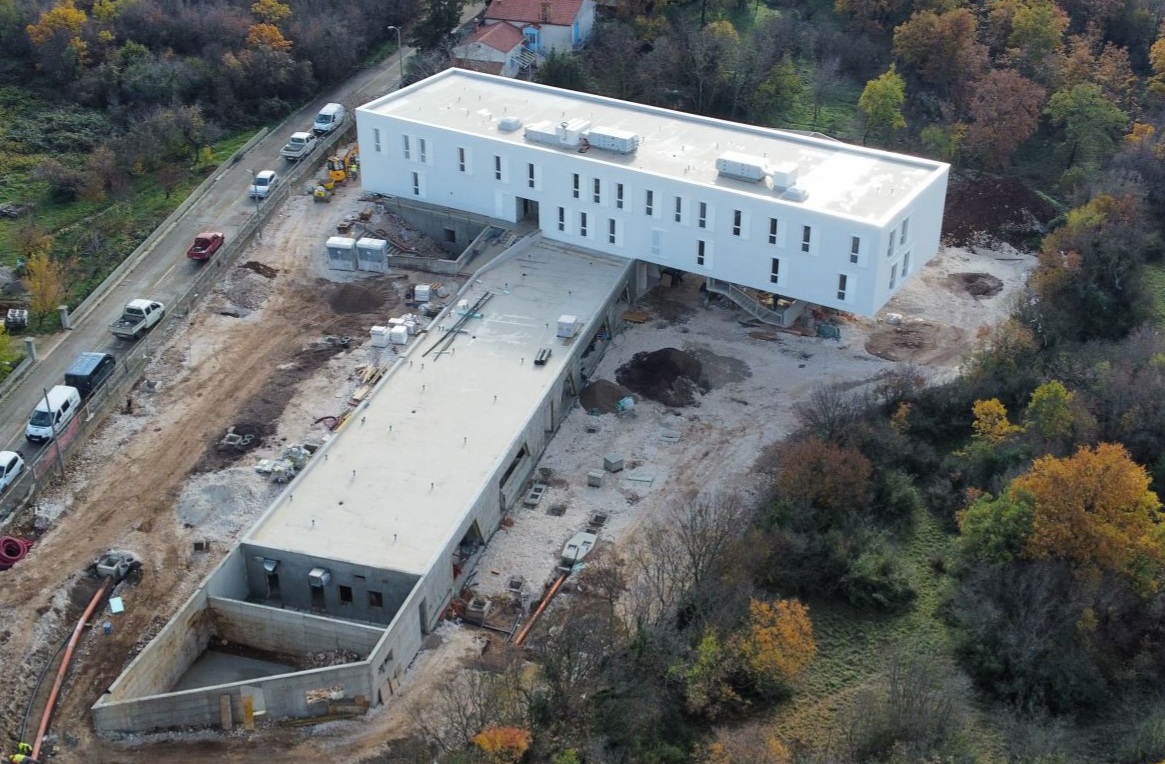 Privodi se kraju izgradnja Doma za starije u Labinu GLAVIČIĆ: Svjesni smo da kapacitet Doma neće zadovoljiti sve potrebe