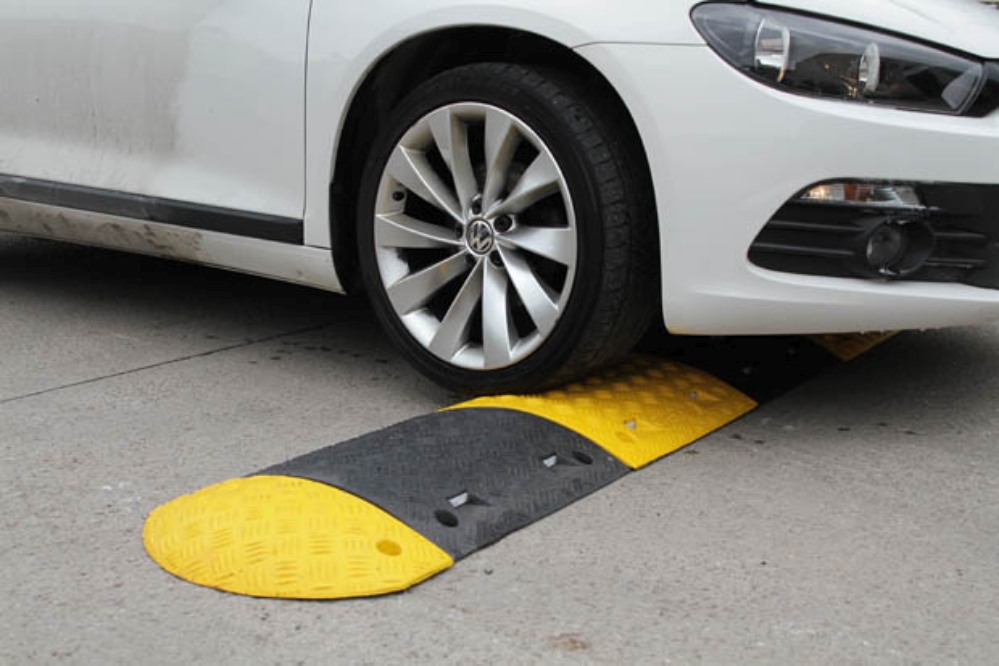 Dokle ćemo se više lagati o prevenciji brzine?! SIGURNOST ILI NESIGURNOST U PROMETU