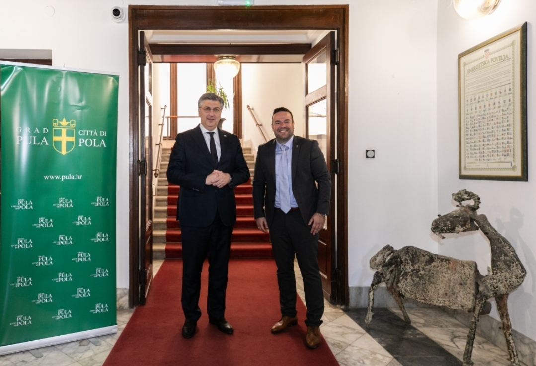 Predsjednik Vlade Andrej Plenković u Puli održao radni sastanak s gradonačelnikom Filipom Zoričićem