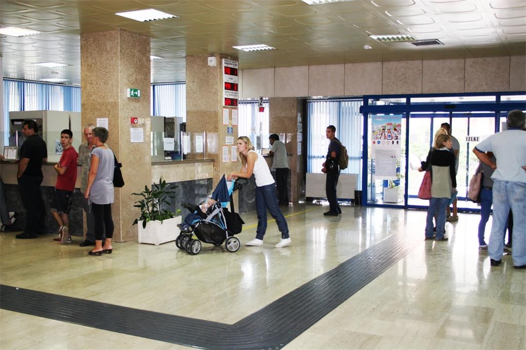 DOBIO KAZNENU PRIJAVU Policija mu oduzela vozačku, a on prijavio da ju je izgubio...