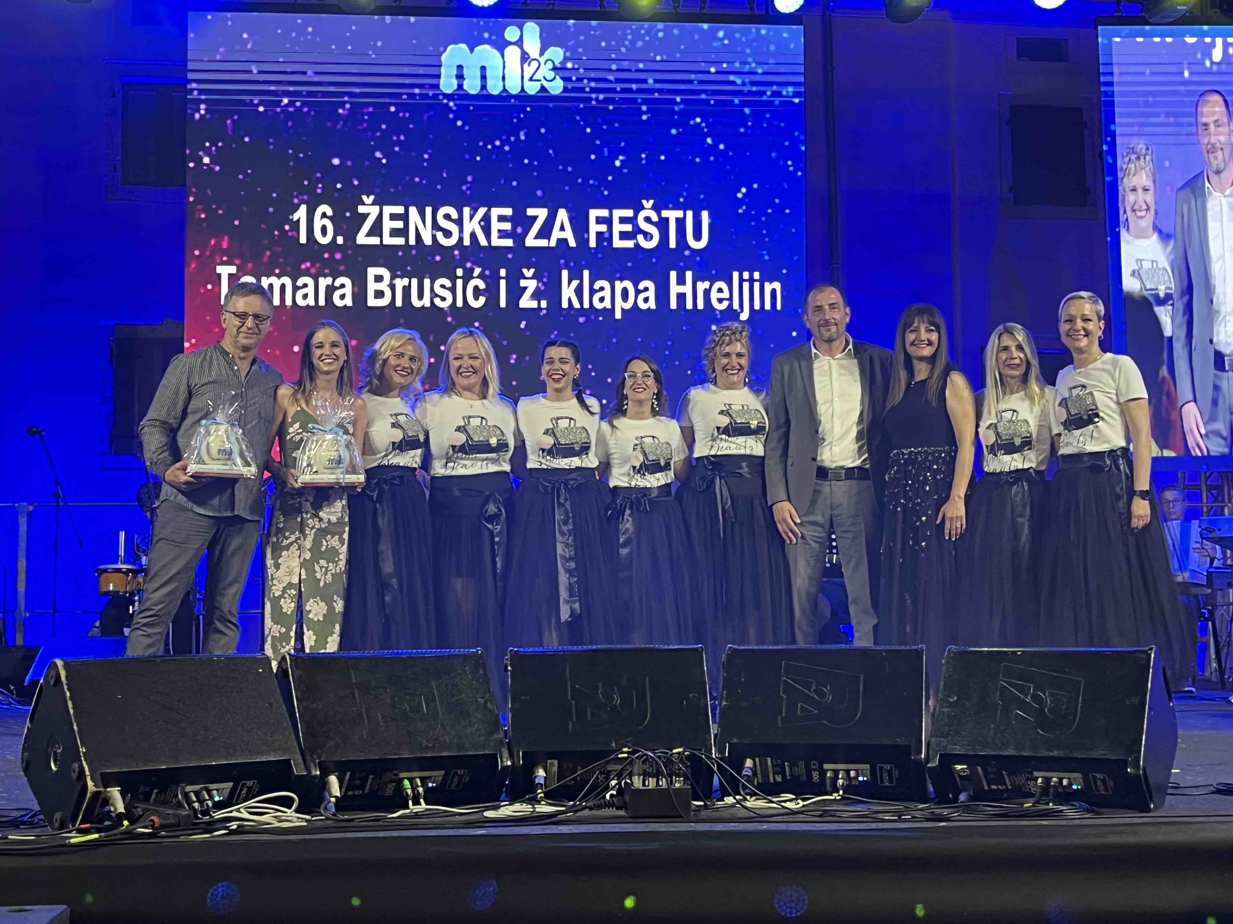 ''ŽENSKE ZA FEŠTU'' ZAFEŠTALE BARBAN Prvi put u 59 godina Barban je bio domaćin Festivala MIK