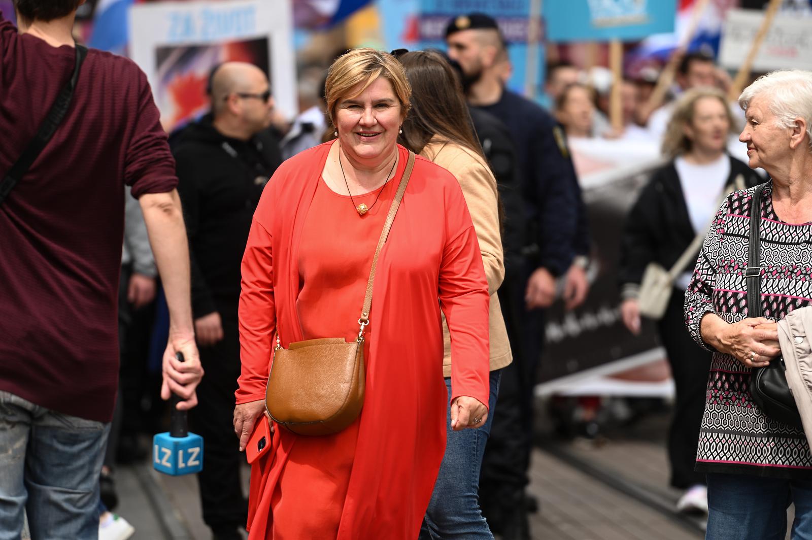 Željka Markić i njeni suradnici grade si vile s bazenima u Istri