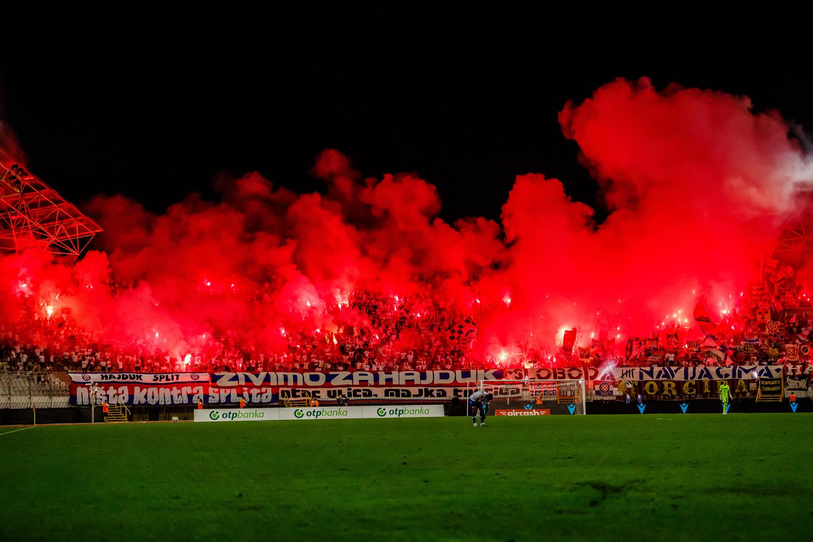 Zbog incidenta na utakmici protiv Istre, Hajduk drastično kažnjen
