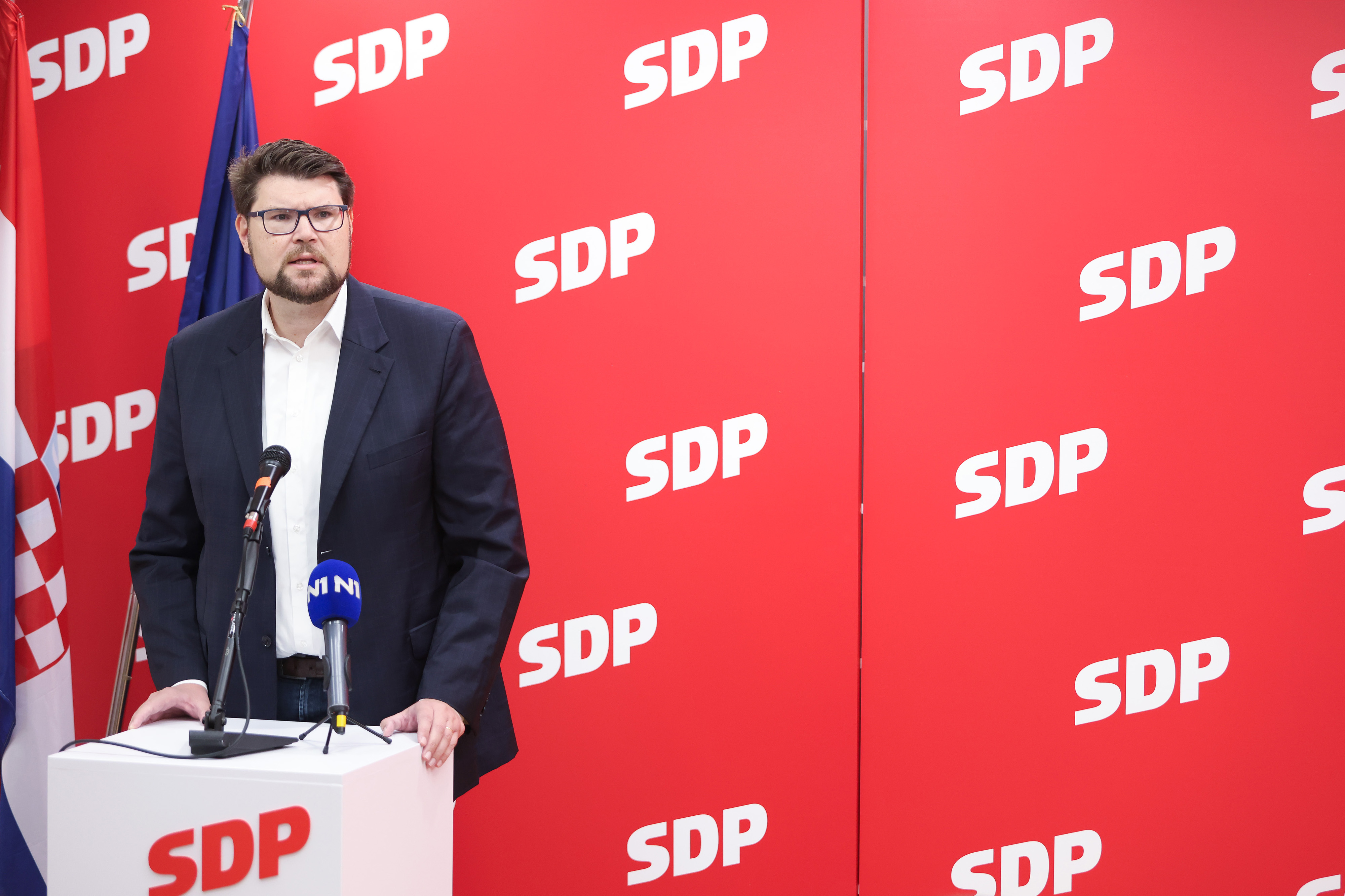 Peđi Grbinu jednoglasna potpora Glavnog odbora za premijersku kandidaturu