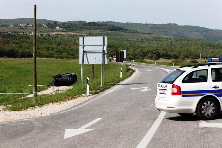 Talijan divljao pa sletio s ceste! S TEŠKIM OZLJEDAMA ZADRŽAN NA LIJEČENJU