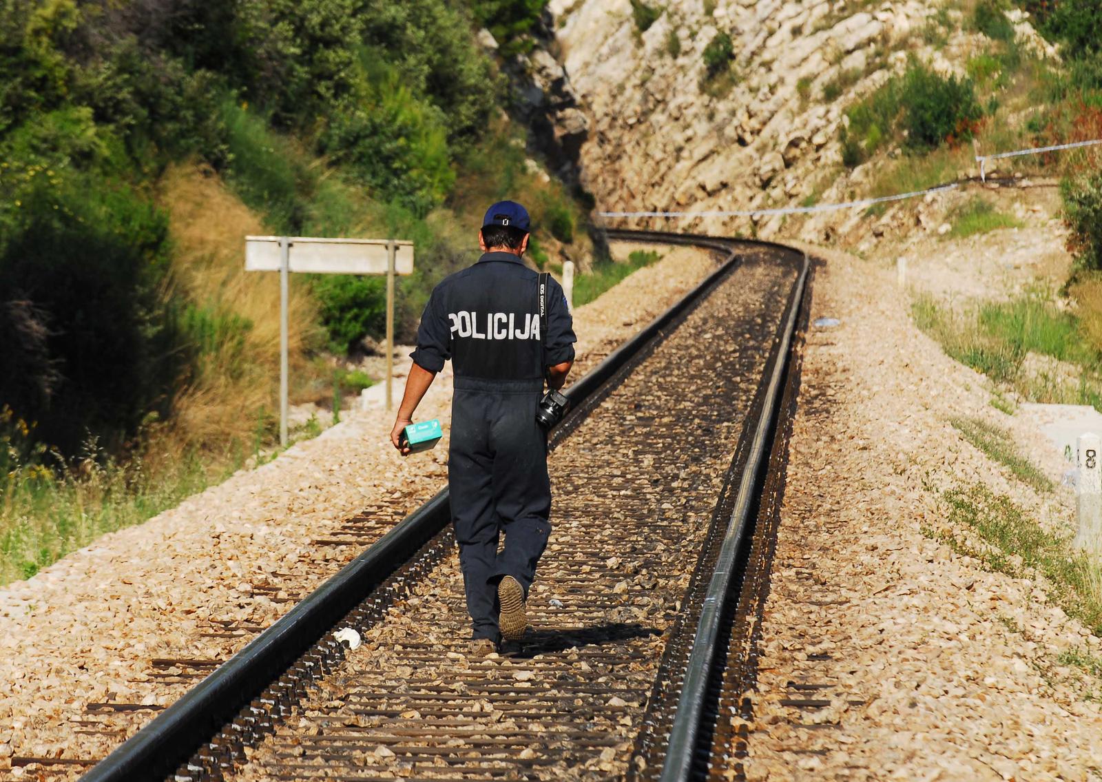 ŽELJEZNIČKA NESREĆA U ISTRI Vlak sletio s pruge, obustavljen teretni promet